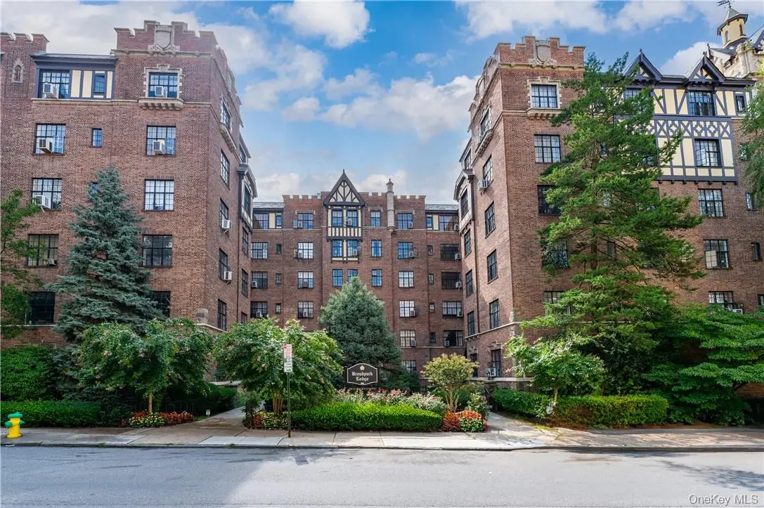 2 Westchester Avenue #2N, White Plains, NY 10601 - #1