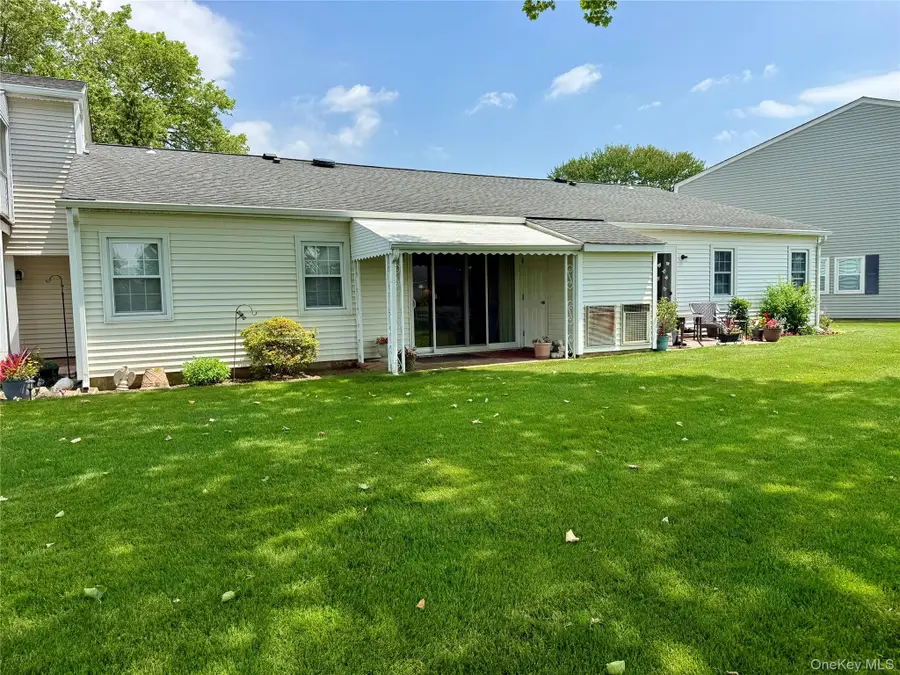 26 Harbor Road N, Amityville, NY 11701 - #3