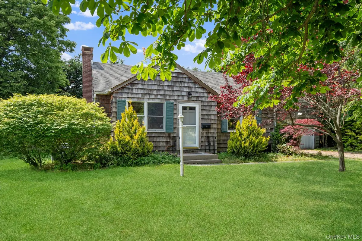 16 Ocean Avenue, East Patchogue, NY 11772 - #1