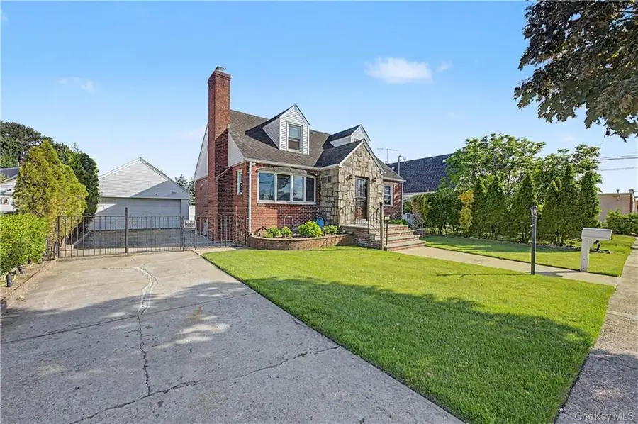 465 Washington Place, Mineola, NY 11501 - #3
