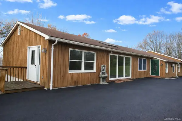 64 Hillside View Road, Mahopac, NY 10541