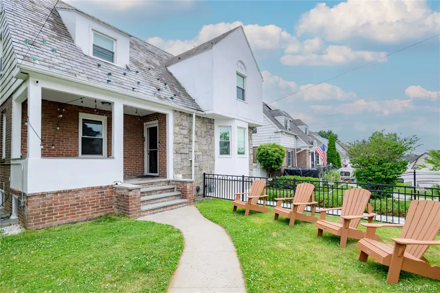106 Dunwoodie Street, Yonkers, NY 10704 - #3