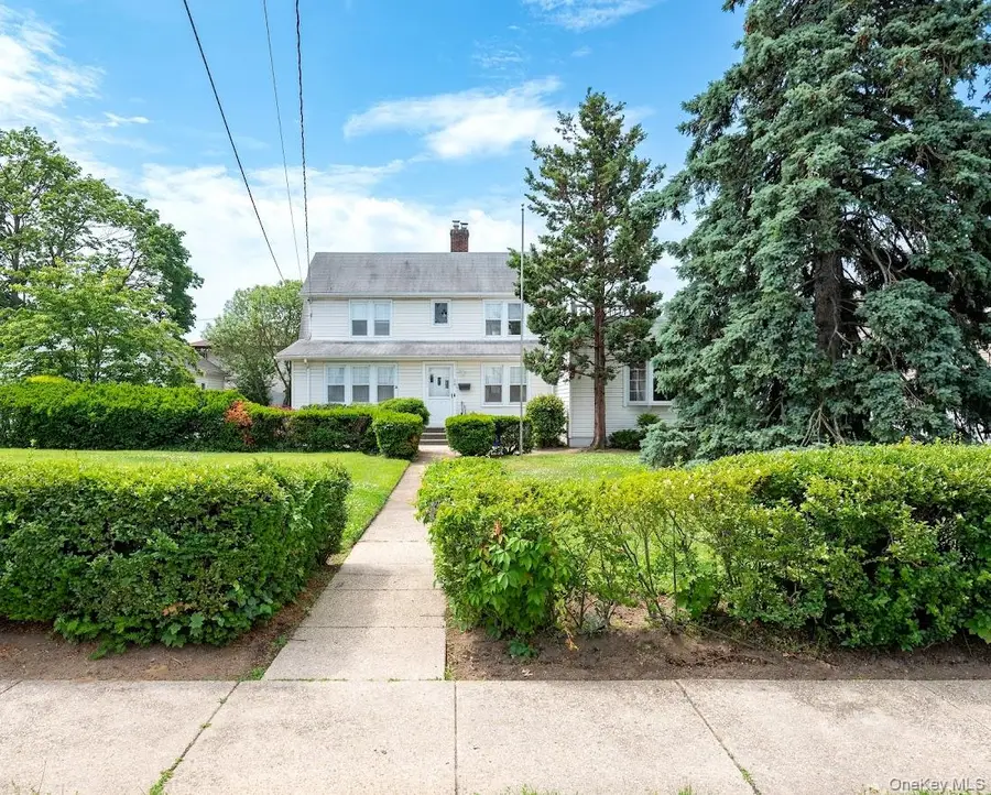 34 Remsen Avenue, Valley Stream, NY 11580 - #2