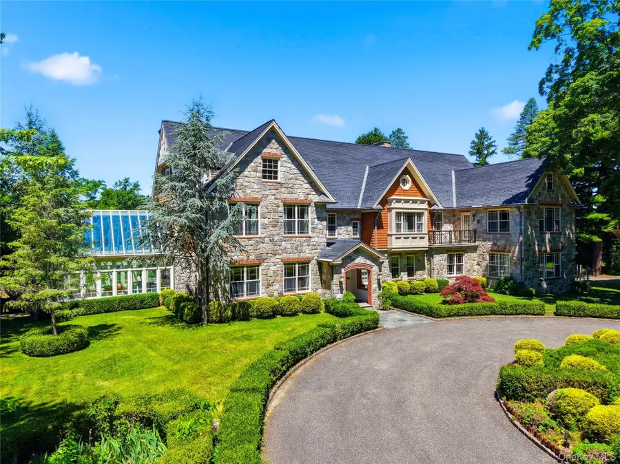 196 Mclain Street, Bedford Corners, NY 10549 - #3