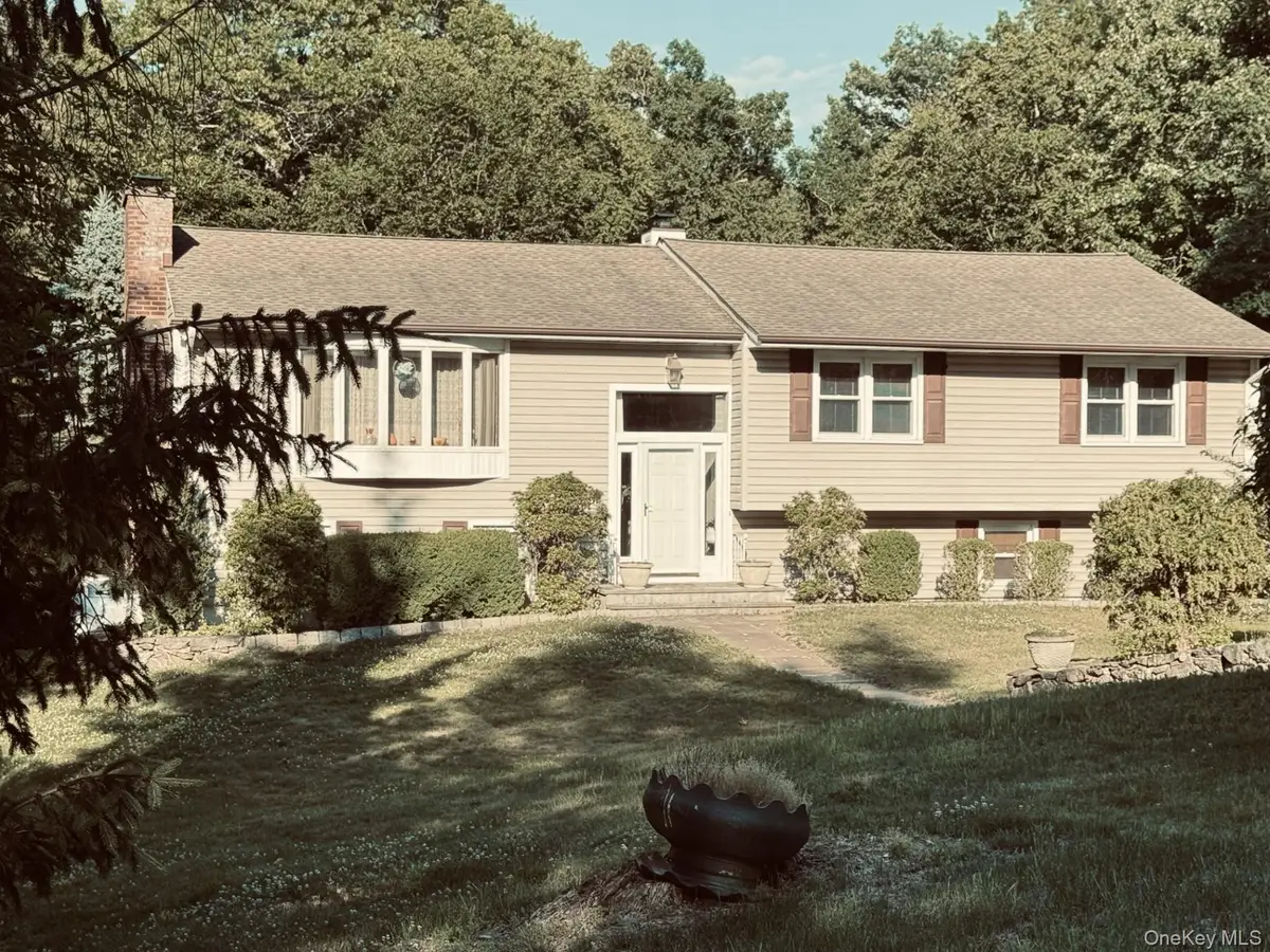 10 Highview Terrace, Somers, NY 10589 - #1