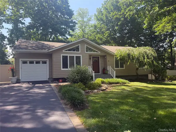 1 Honey Lane, Miller Place, NY 11764