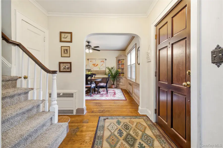21 Maple Street, Malverne, NY 11565 - #3