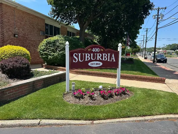 400 Fulton Street #D 8, Farmingdale, NY 11735