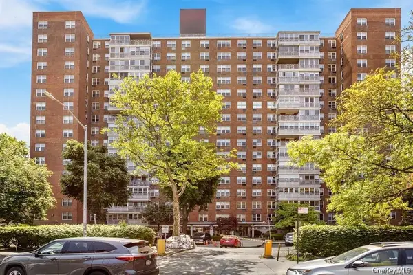 4310 Kissena Boulevard #2B, Flushing, NY 11355