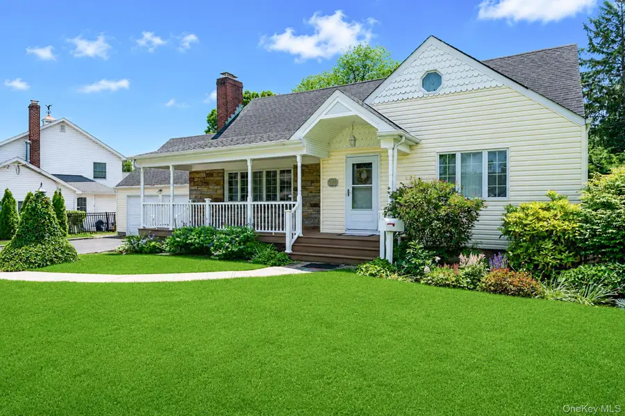 108 Ketewamoke Avenue, Babylon, NY 11702 - #2