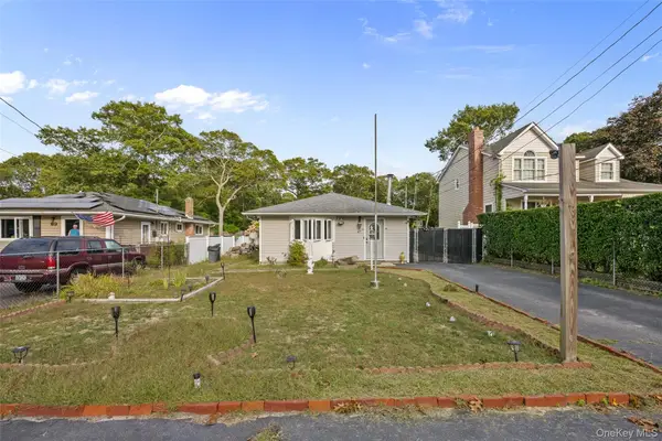 87 Biltmore Drive, Mastic Beach, NY 11951
