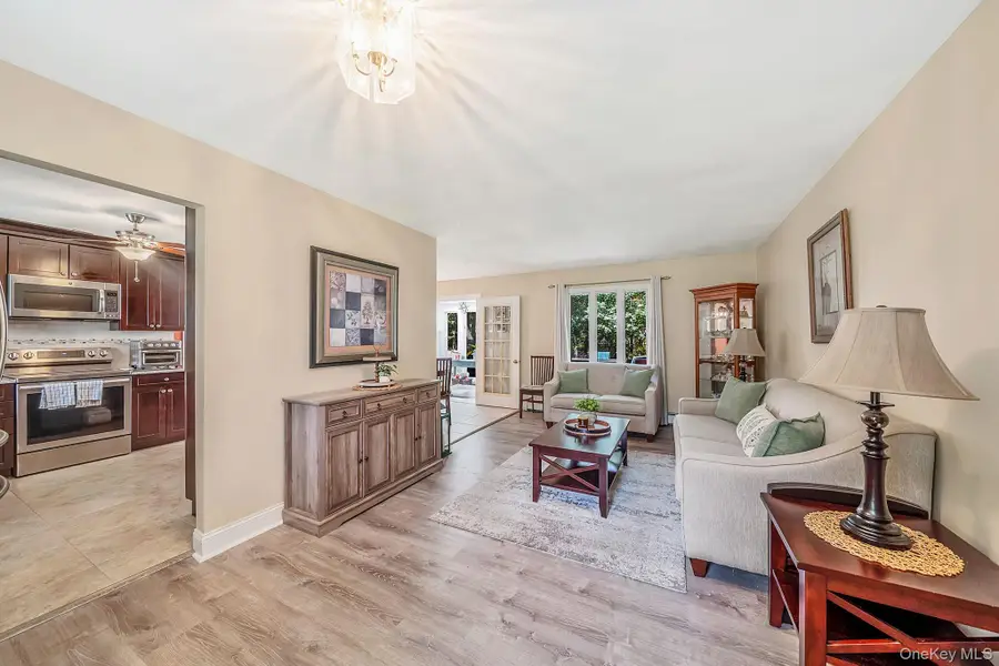 47 Fox Lane, Shoreham, NY 11786 - #3