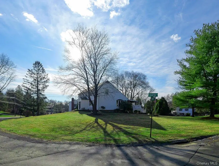43 Tanya Lane, Mahopac, NY 10541 - #2