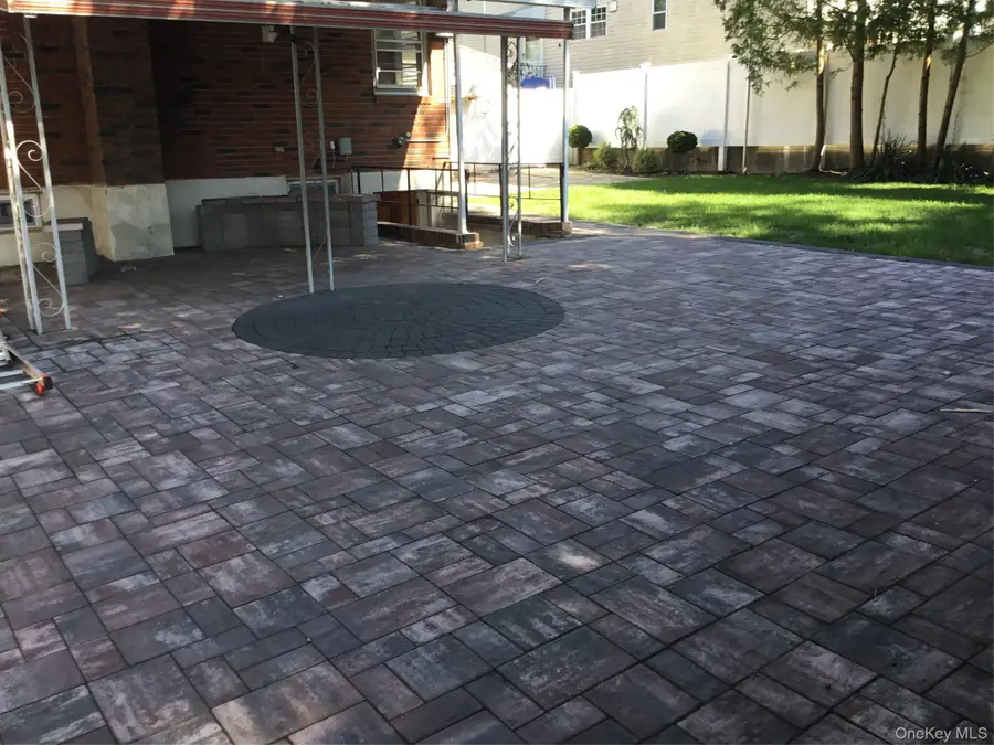198 Clermont Pl, Staten Island, NY 10314 - #2