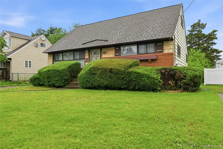 50 Moeller Street, Hicksville, NY 11801 - #2