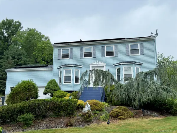 4 Shaker Court, New Windsor, NY 12553