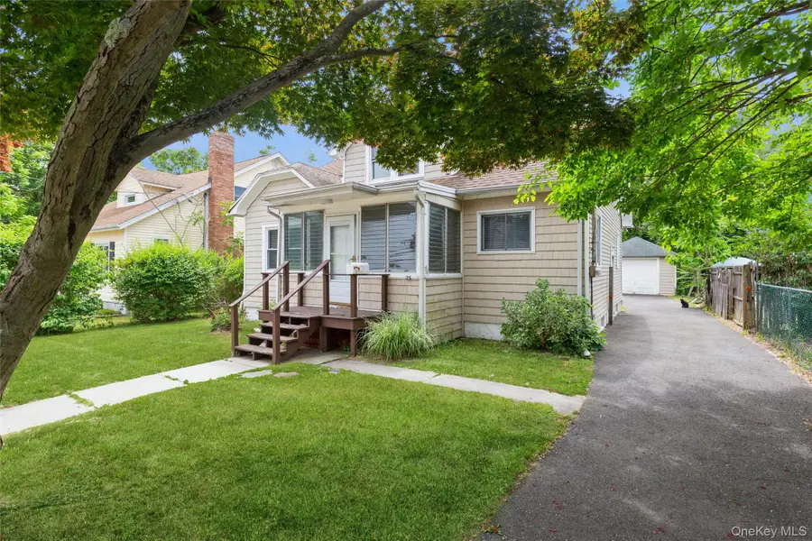 23 S Summit Avenue, Patchogue, NY 11772 - #3
