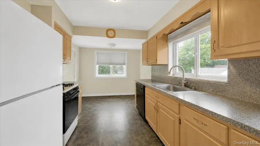 9 Howard Avenue, White Plains, NY 10606 - #2