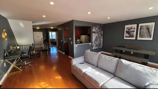 821 Prospect Avenue, Westbury, NY 11590