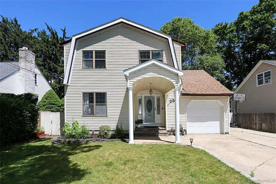 25A Reynolds Street #A, Huntington Station, NY 11746 - #2