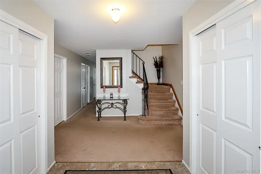 25A Reynolds Street #A, Huntington Station, NY 11746 - #3
