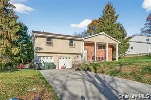 3 Roanoke Drive, Monroe, NY 10950