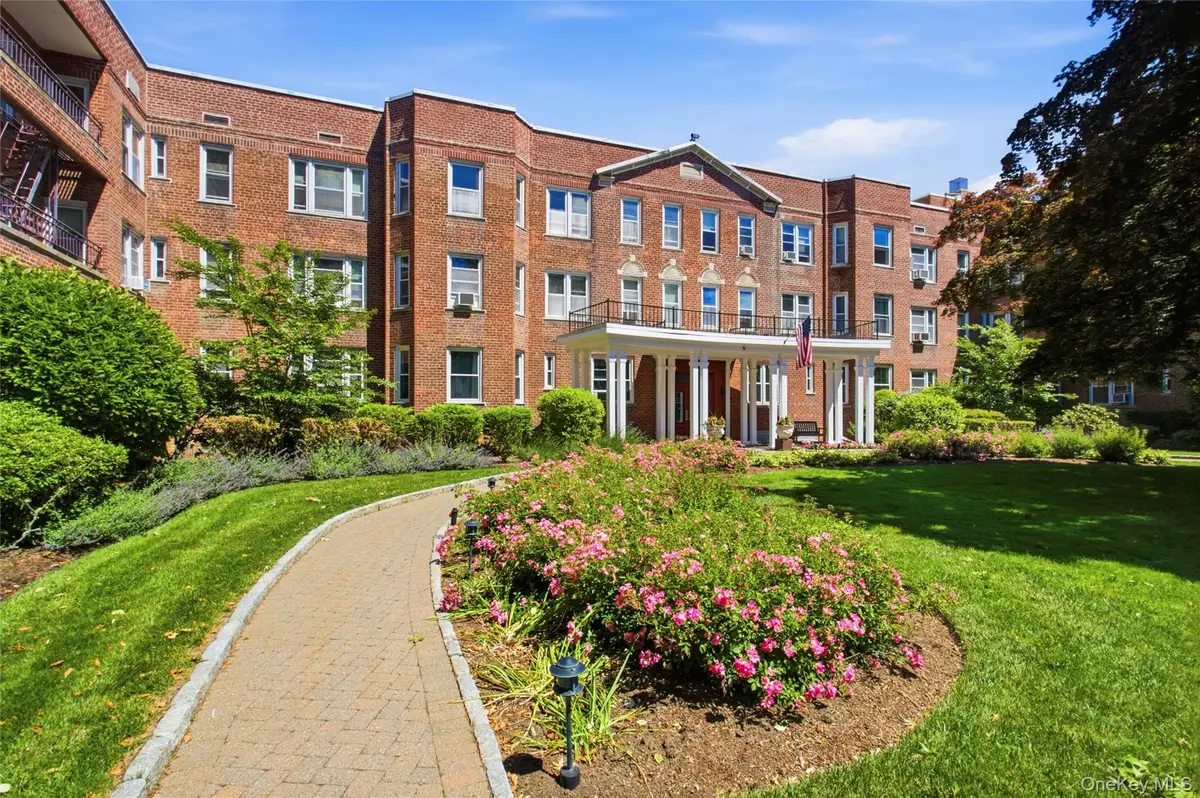 101 Old Mamaroneck Road #3D4, White Plains, NY 10605 - #1