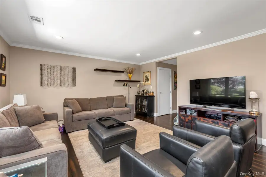 100-70 Baker Court #70, Island Park, NY 11558 - #2