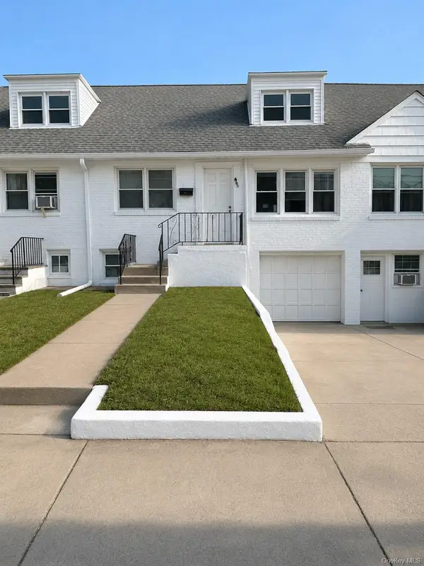 660 W Broadway, Long Beach, NY 11561