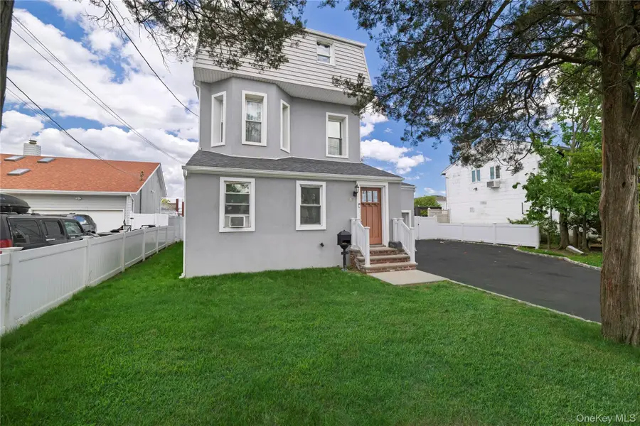 415 Guy Lombardo Avenue, Freeport, NY 11520 - #2