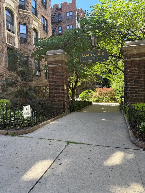 758 Brady Avenue #112, Bronx, NY 10465