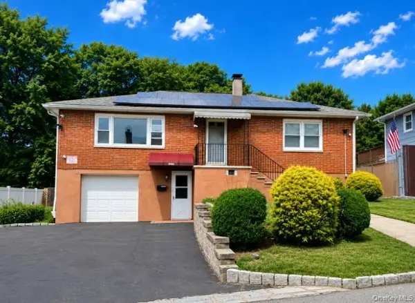 14 (aka #10) Entrance Court, Yonkers, NY 10710