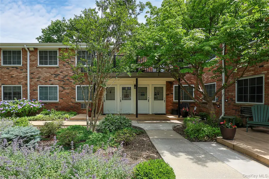 156 Jervis Avenue #156, Farmingdale, NY 11735 - #2