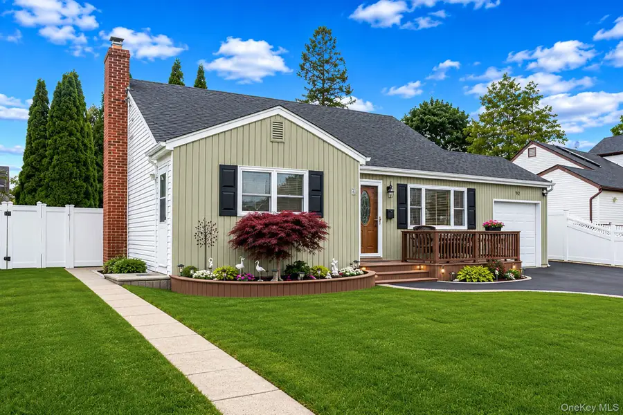 92 W 19th Street, Deer Park, NY 11729 - #3