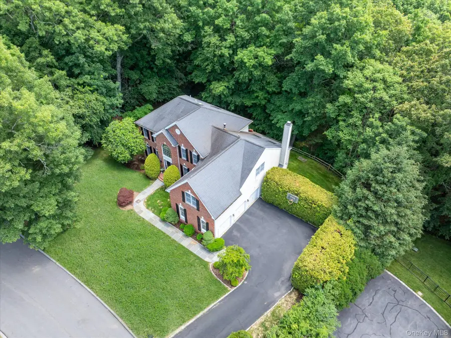 6 Theal Court, Somers, NY 10589 - #3
