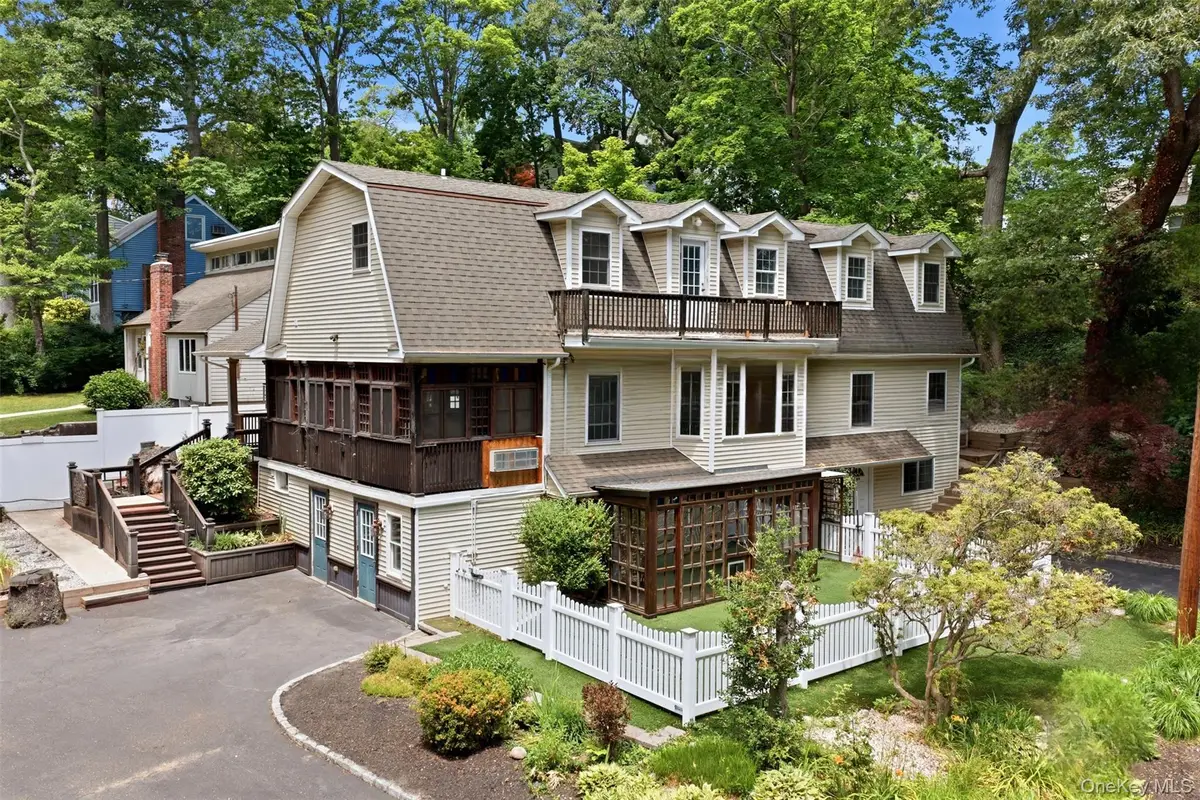 300 Mckinley Terrace, Centerport, NY 11721 - #1