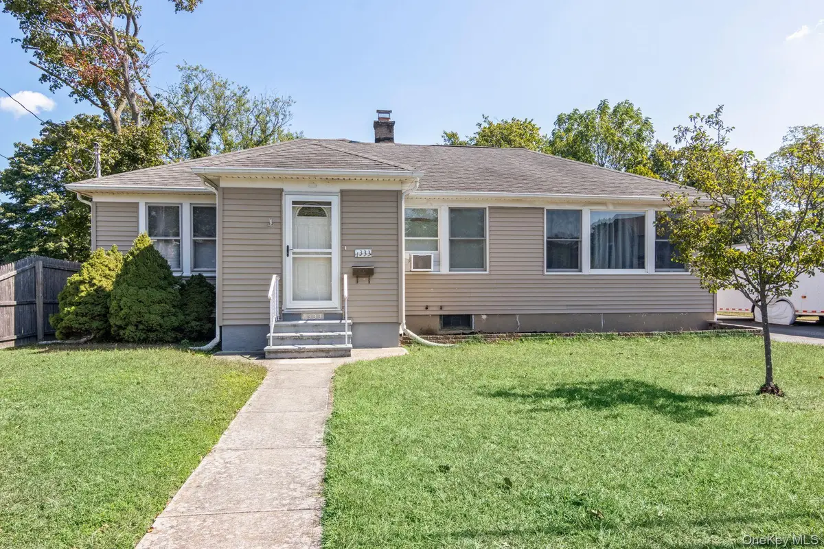 1333 Richland Boulevard, Bay Shore, NY 11706 - #1