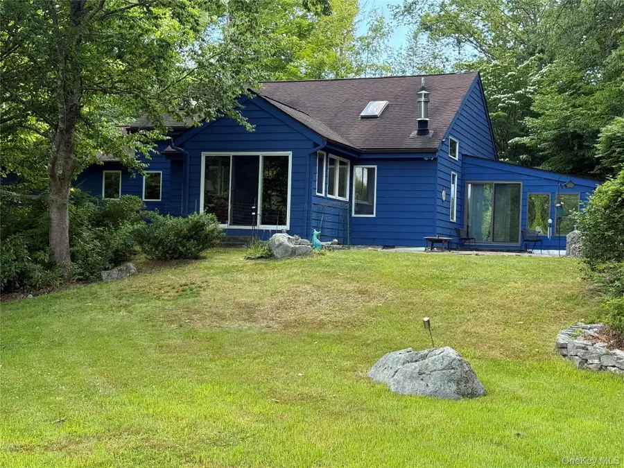 4 Loggers Court, Carmel, NY 10512 - #2