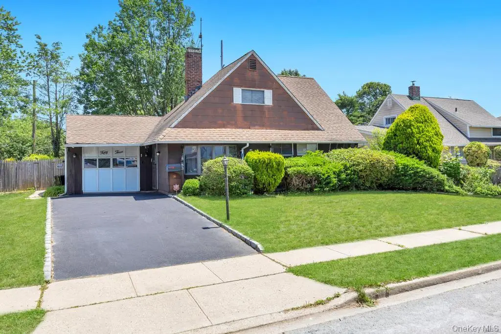53 Bridle Lane, Hicksville, NY 11801 - #1