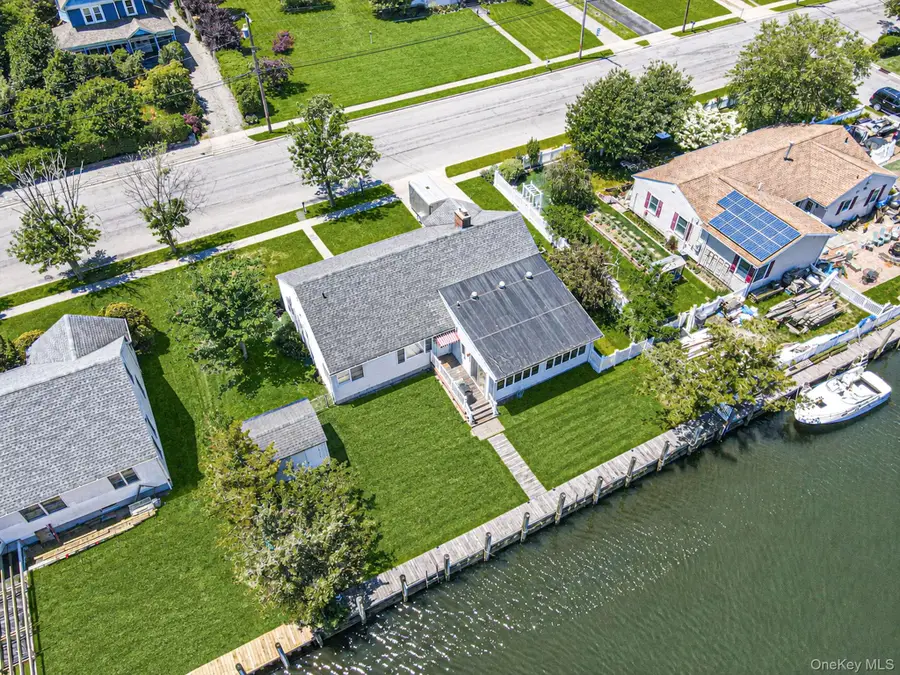398 Clocks Boulevard, Massapequa, NY 11758 - #2