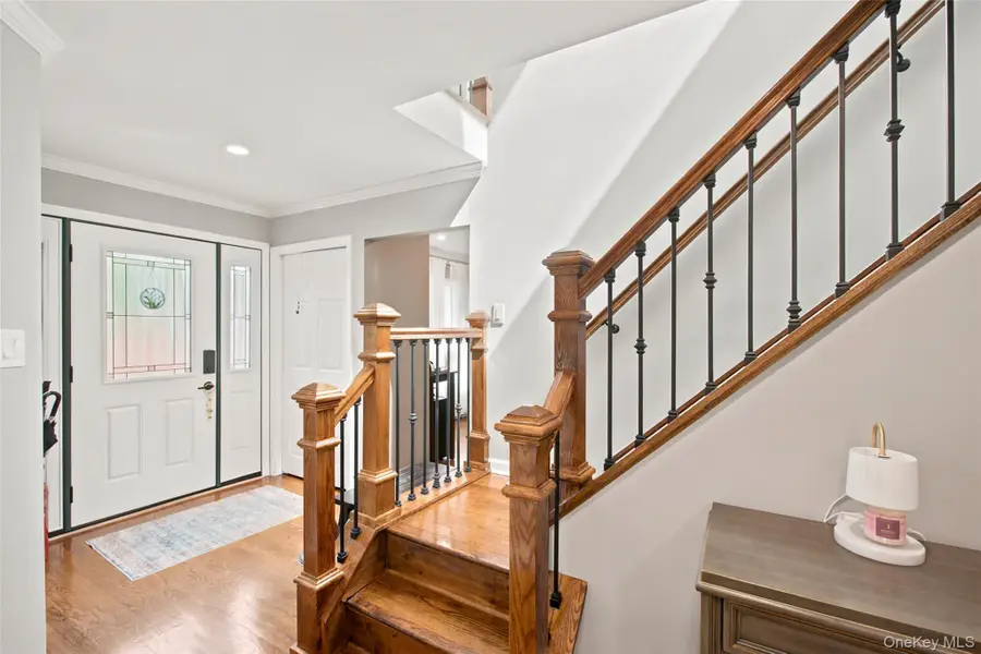 17 Lower Road, Smithtown, NY 11787 - #2