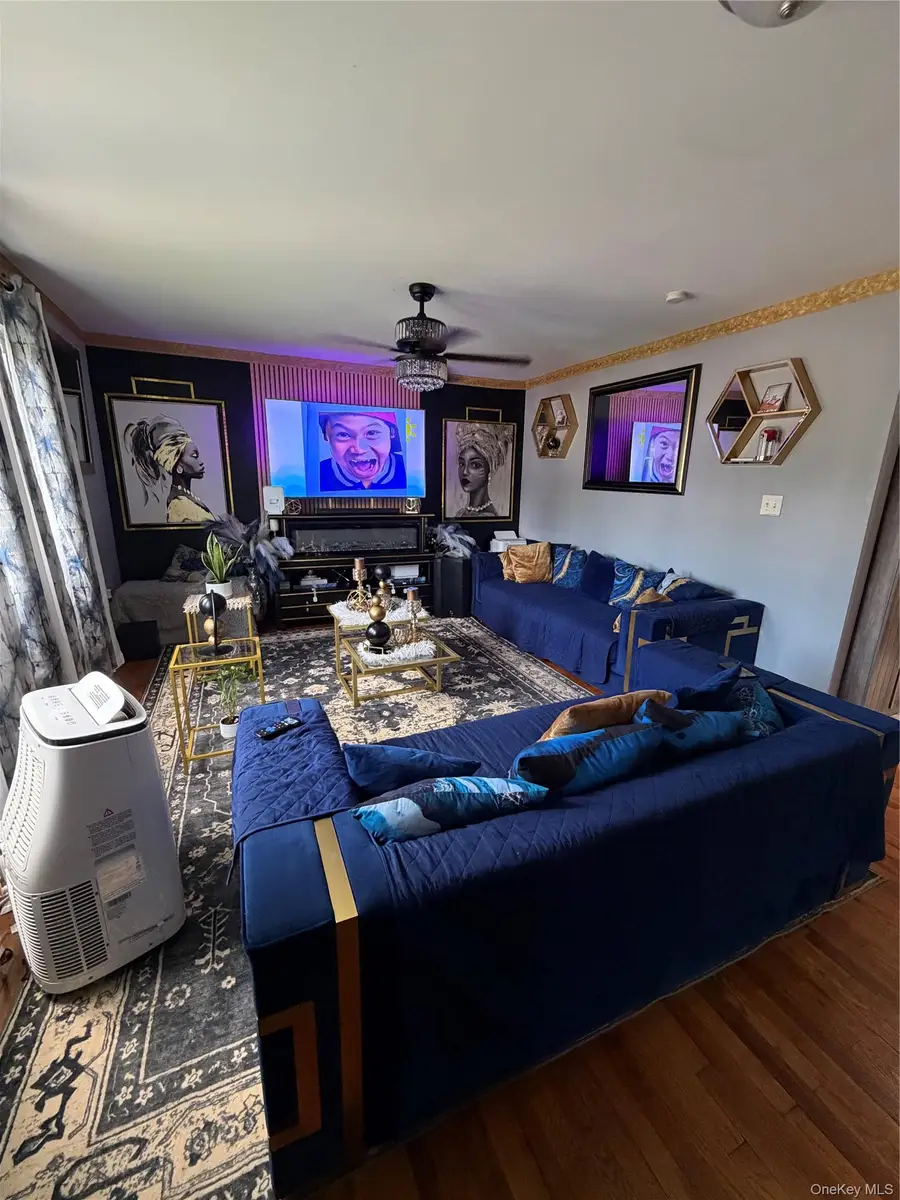 33 Washington Avenue, Deer Park, NY 11729 - #2