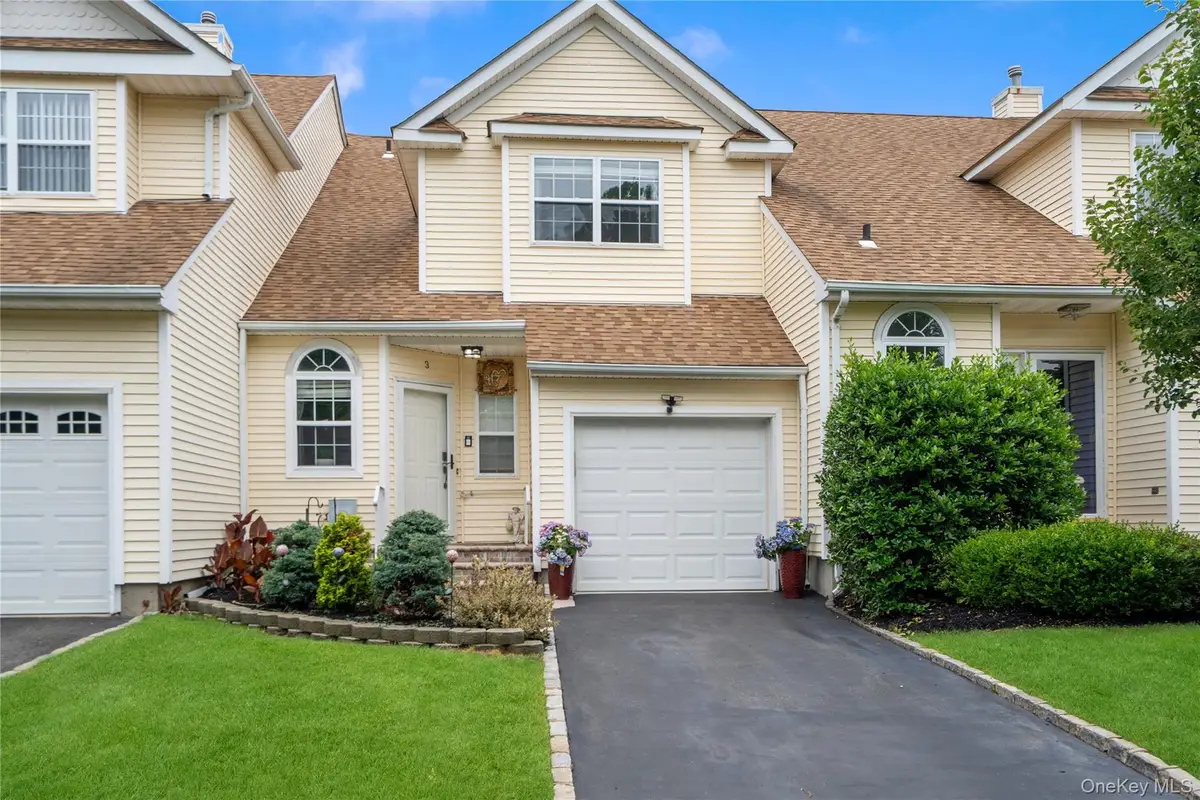 3 Blueberry Court, Melville, NY 11747 - #1