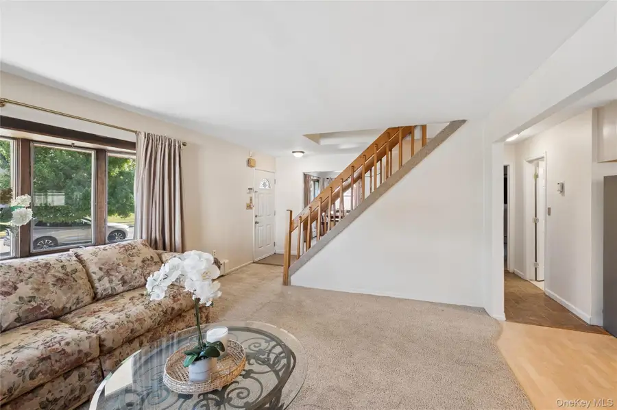 4 Dennis Lane, Bethpage, NY 11714 - #3