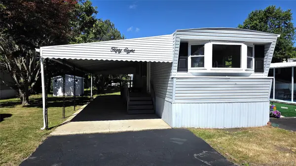 58 Betsy Ross Drive, Bohemia, NY 11716