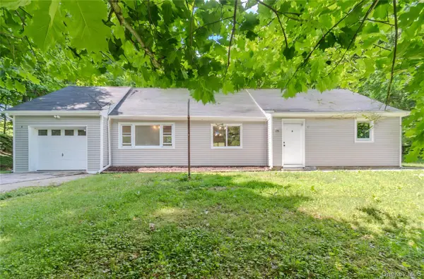 26 Old Hollow Road, Clinton Corners, NY 12514