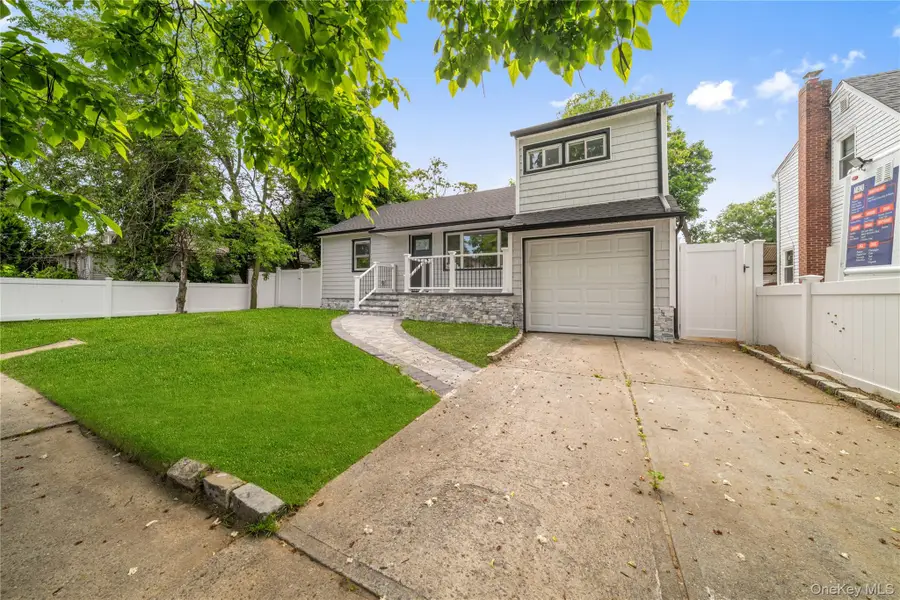 207 Wright Street, Westbury, NY 11590 - #2