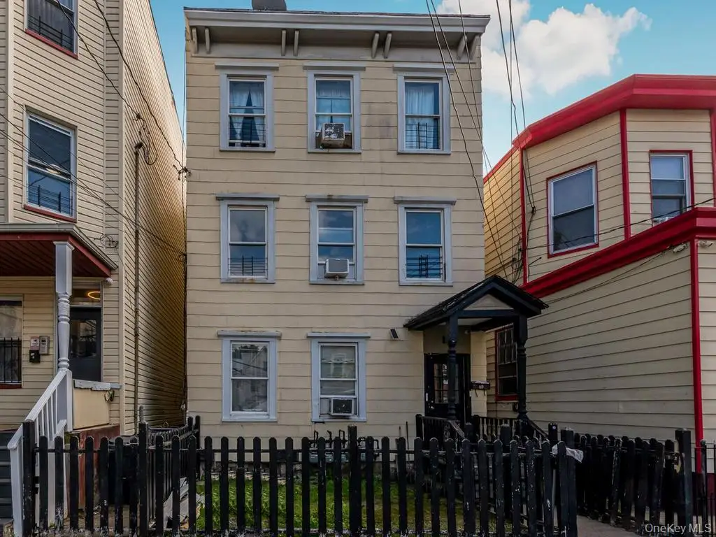 18 Porach Street, Yonkers, NY 10701 - #1