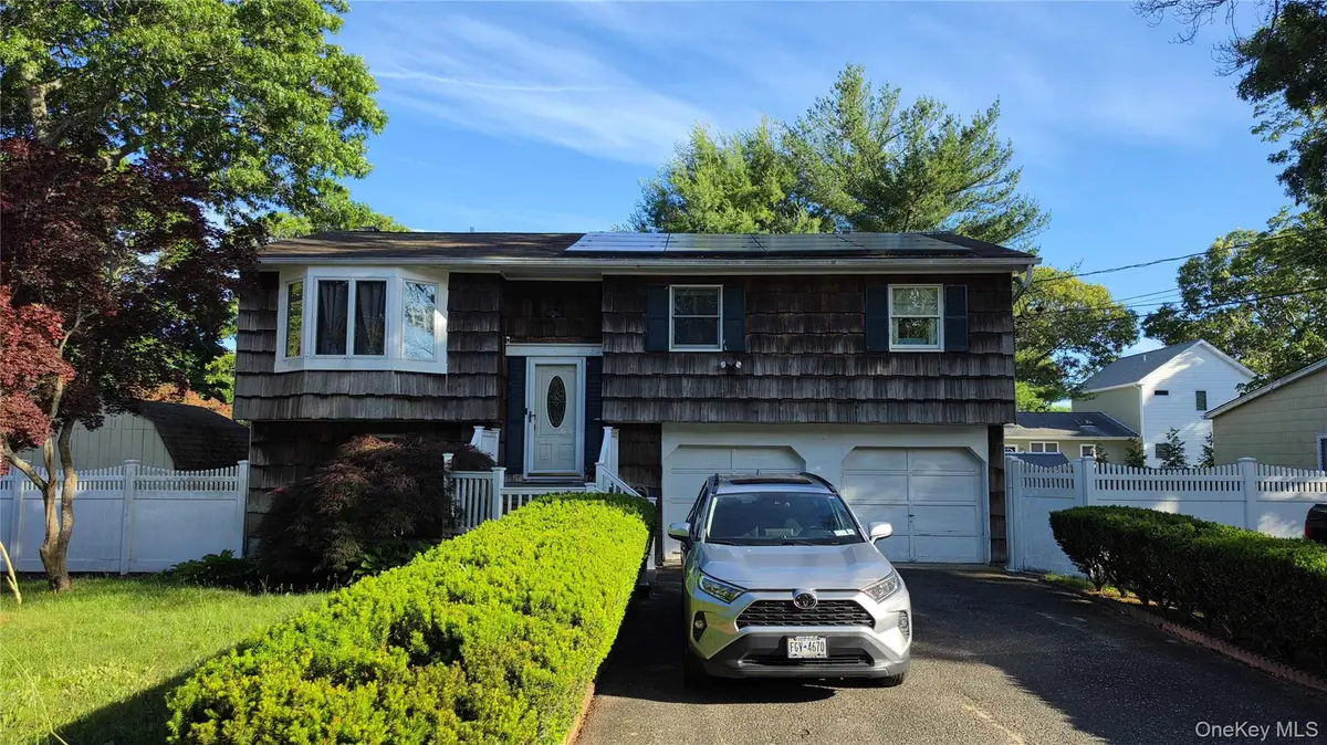 6 Smith Court, Mastic, NY 11950 - #1