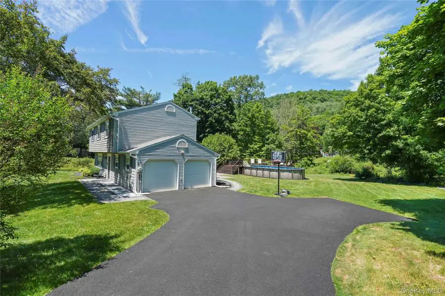 11 Kenneth Drive, Putnam Valley, NY 10579 - #2